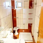 Апартаменты Nikos *