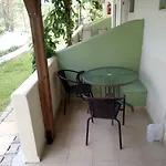 Nikos Апартаменты