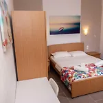 Nikos Апартаменты *