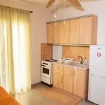Nikos Апартаменты