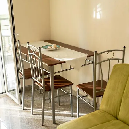 Nikos Apartment