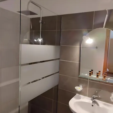 Apartment Nikos *