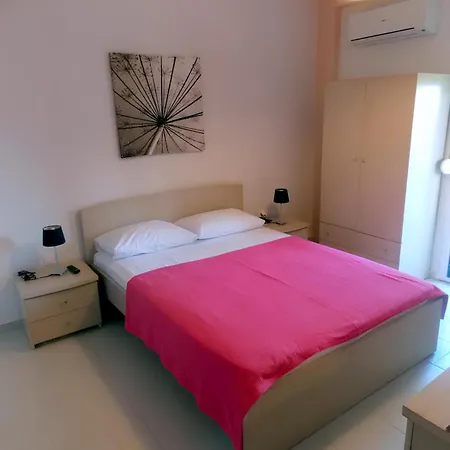 Nikos Apartament Ormos Panagias
