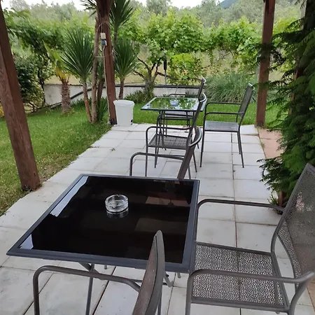 Nikos Apartment *
