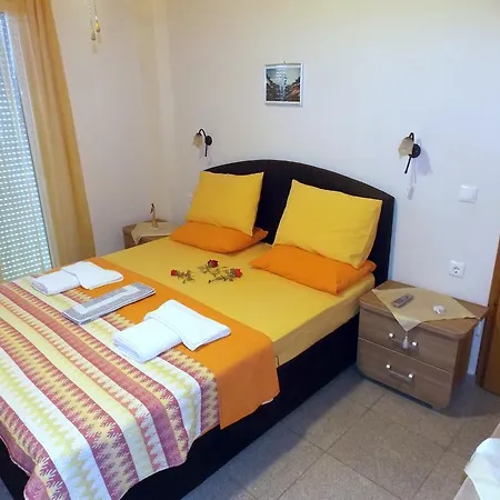 Apartment Nikos Ormos Panagias