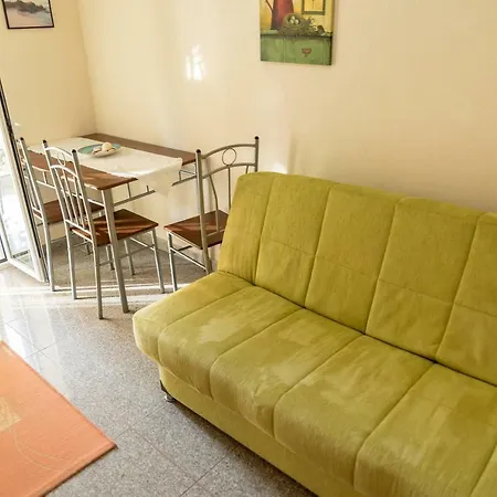 Apartment Nikos Ormos Panagias