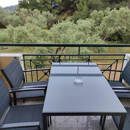 Nikos Apartment *