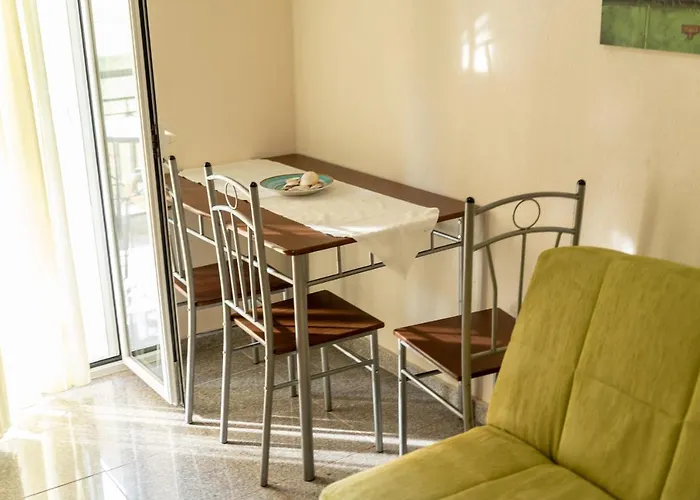 Nikos Апартаменты