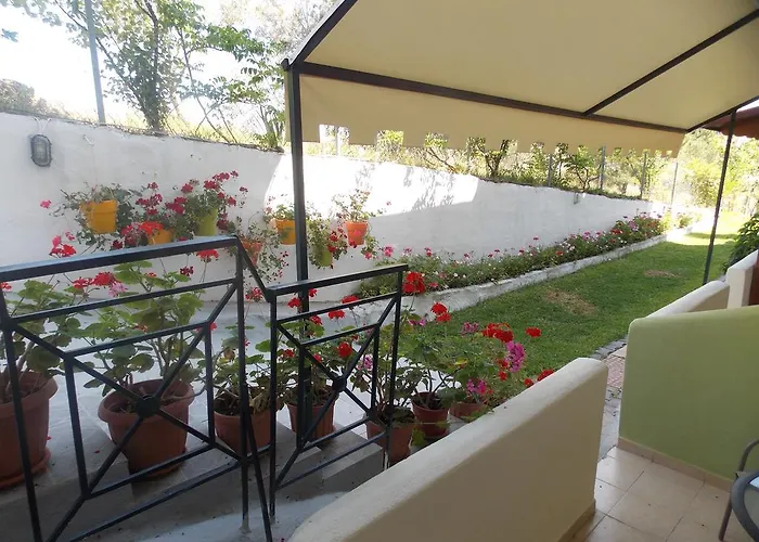 Апартаменты Nikos *